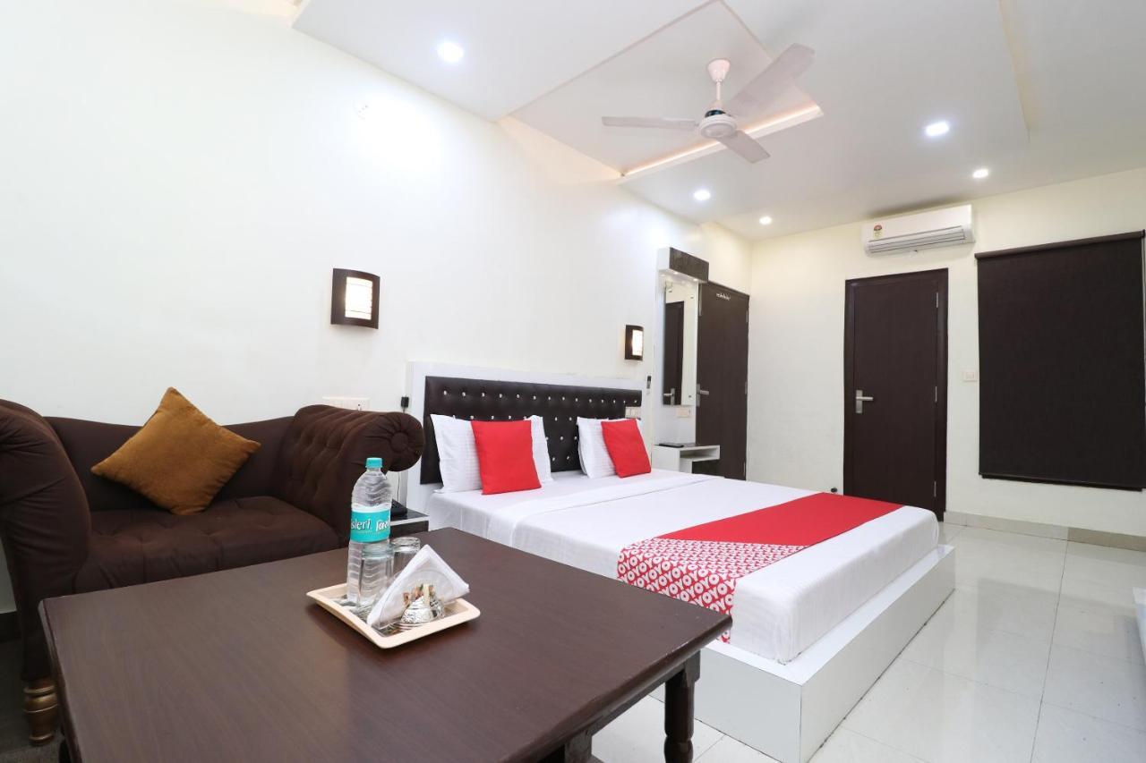 Oyo 29637 Hotel Kakkar Ludhiana Cameră foto